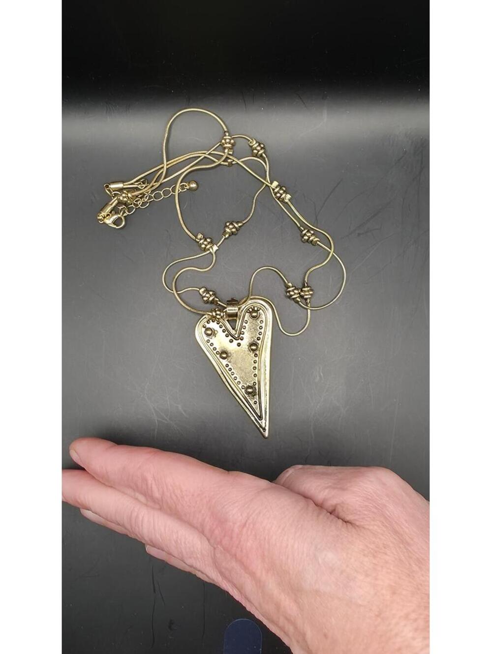 Vintage Style Heart Pendant Necklace